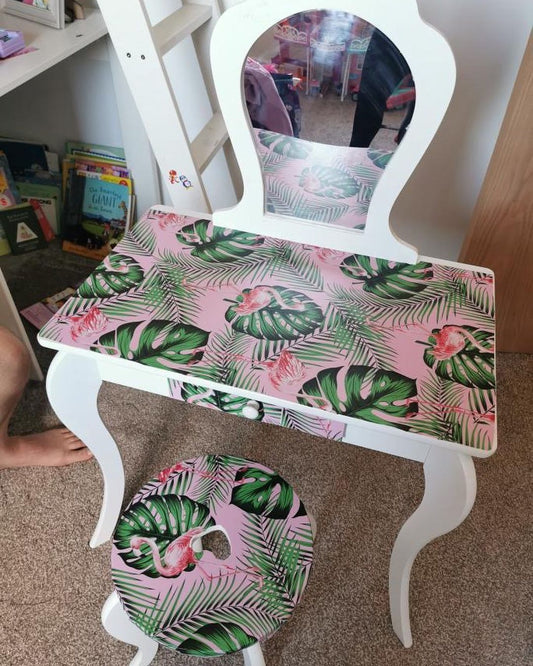 Flamingo & Leaves - Floor & Wall Vinyl